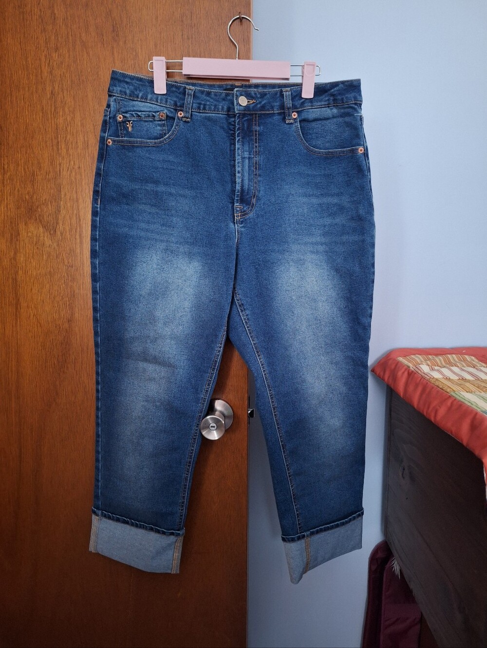 Frye Mid Rise Women's Medium Blue Wash Cropped Roll-Cuff Jeans Size 10- Runs Big